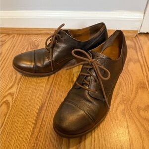 Classic Brown Leather Oxford Shoes